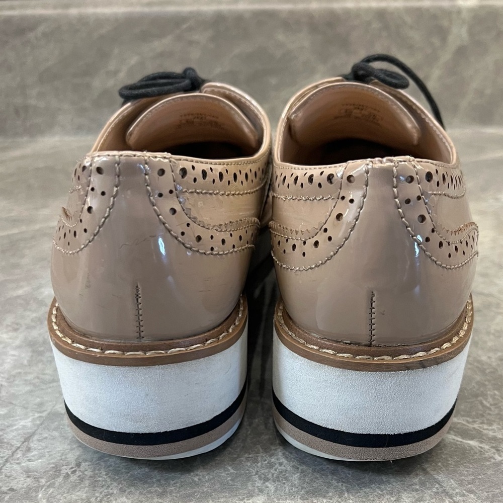 Zara women’s tan, white, black patent leather lace up oxfords. Size 5.5 - Picture 7 of 10